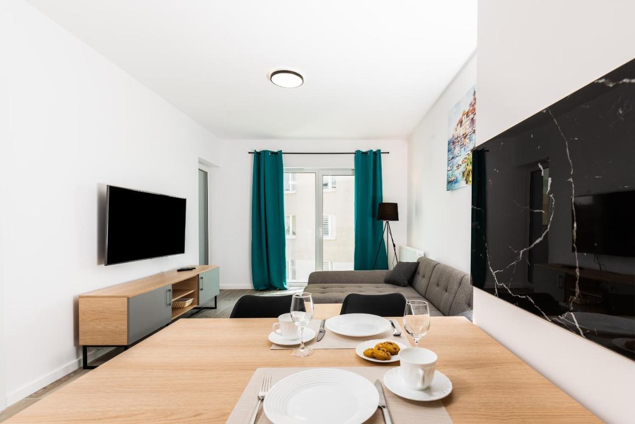 5D Apartamenty Fredry 2/36 كولوبرزيغ المظهر الخارجي الصورة
